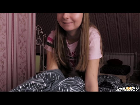 ❤️ Blondie анын BFF анын терең соруп жана анын оозуна сперма алат Үйдөгү порно бизде ky.pornmega-com.ru ❌