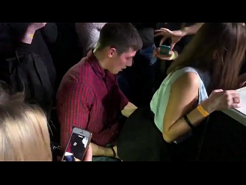 ❤️ Орус түнкү клубунда чыныгы секс. 18 жаштагы орус кыз түнкү клубда ануста жана жыныс кынында сексен Үйдөгү порно бизде ky.pornmega-com.ru ❌